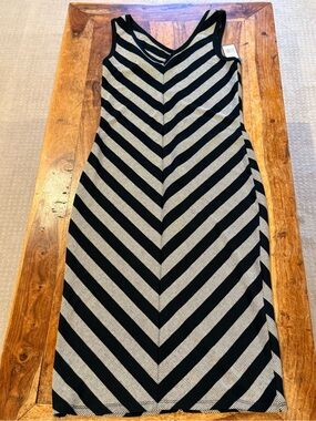 Mossimo Stretchy Midi Dress